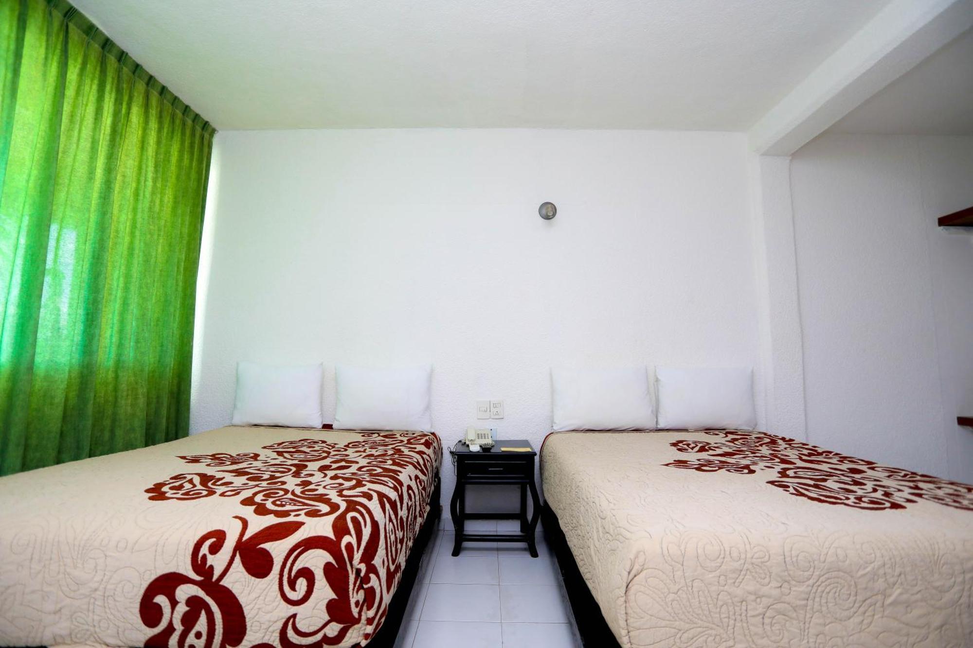 Hotel Maria De Lourdes Cancun Exterior photo