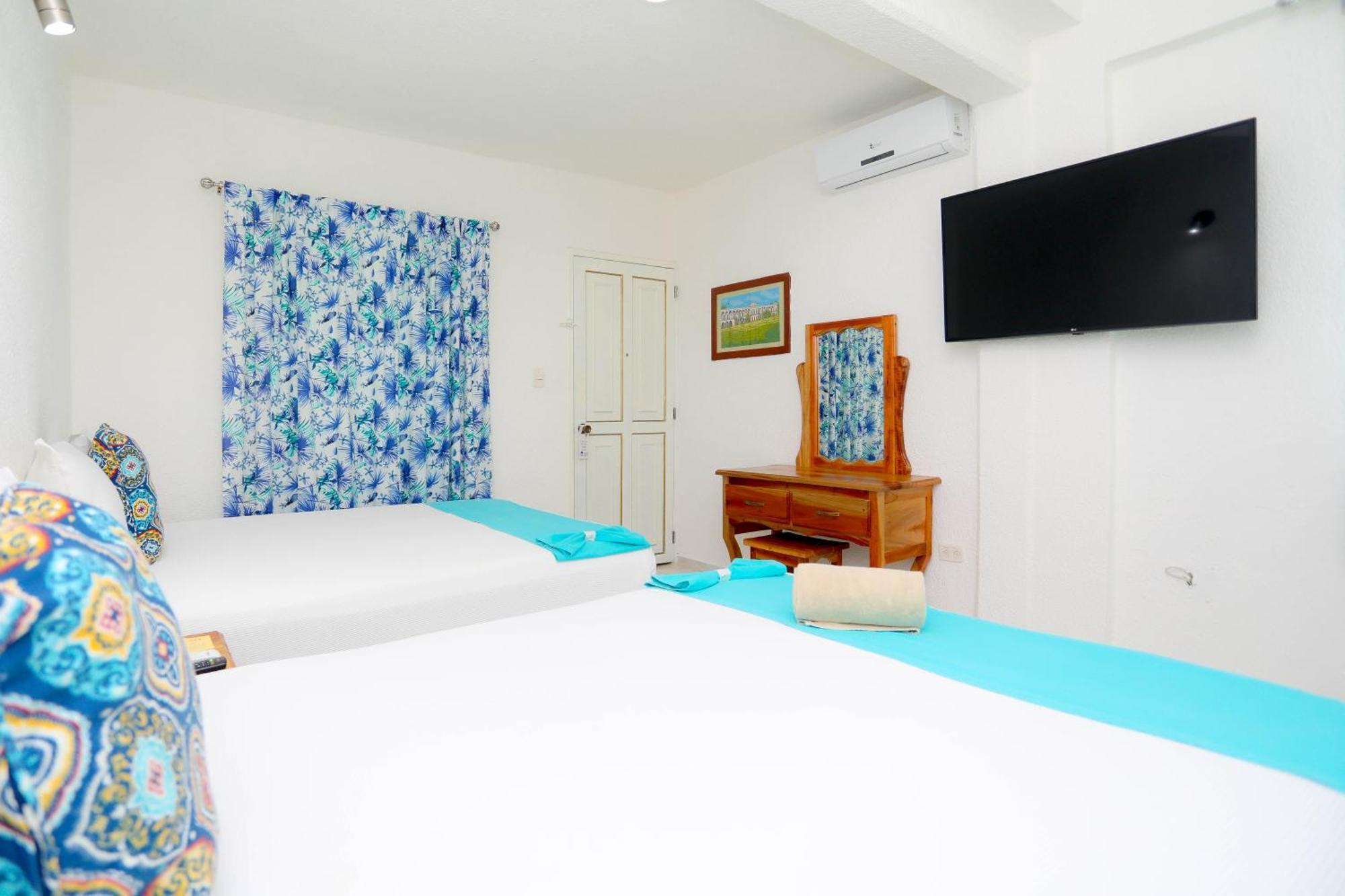 Hotel Maria De Lourdes Cancun Exterior photo
