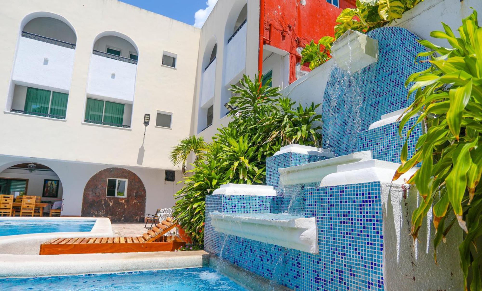 Hotel Maria De Lourdes Cancun Exterior photo