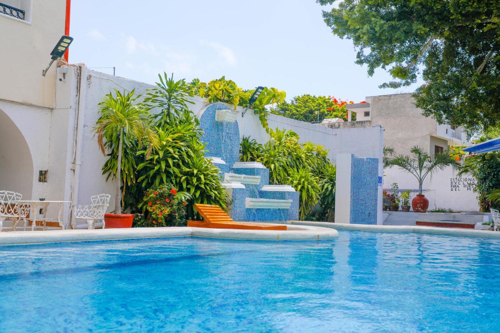 Hotel Maria De Lourdes Cancun Exterior photo